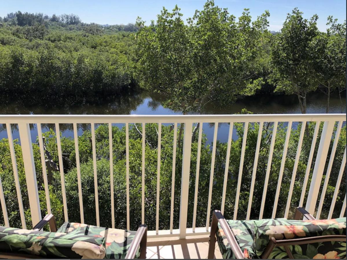 Beautiful New Luxury Townhome With Private Beach And Swimming Pools Раскин Экстерьер фото